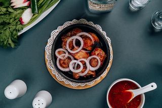 ხბოს მწვადი კეცზე