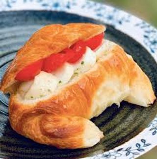 6 Unidades de Medialunas de Jamón y Queso