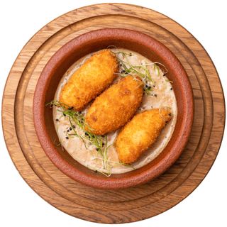 Могонеба з вершково-горіховим соусом (250 г)