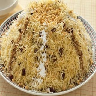 Seffa con uva y almendra