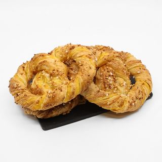 Bretzel Crema y Cabello