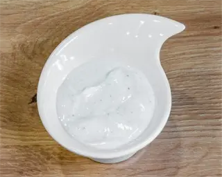 Sos czosnkowy