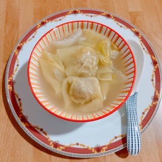 21. Sopa de Wan Tun
