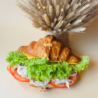 Круасан Цезар