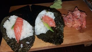 70. Temaki Salmone 1 pz