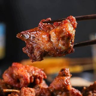 pollo frito con huesitos crujientes casero (秘制鸡架骨）