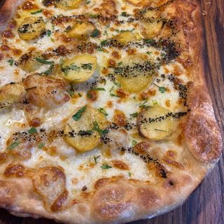 Pizza Patate E Tartufo (80 Cm.)