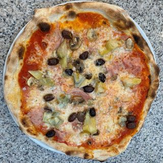 Pizza Capricciosa