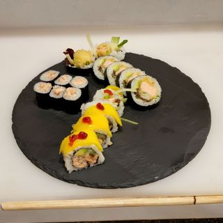 Zestaw 5 (16 szt.) Zestaw z grillowanymi rybami