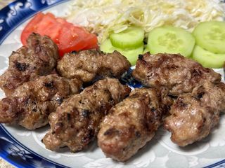 Ущипци , малки кебапчета