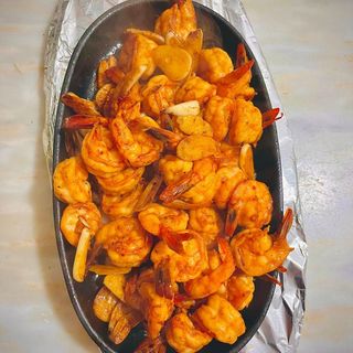 Gambas tigre na chapa quente