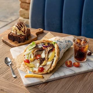 COMBO OLIMPUS: 1 PITA XXL + 1 BEBIDA+1 POSTRE
