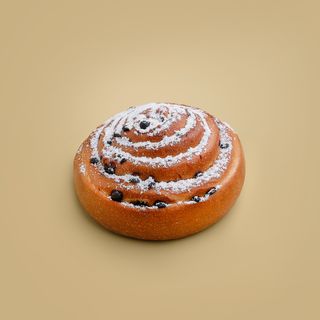 Булочка с шоколадом 