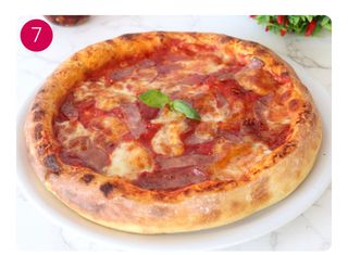 Pizza salame picante