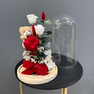 Centro de rosas preservados 