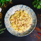 Gnocchi cu pui în sos de cașcaval