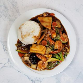 Plodovi mora s povrćem