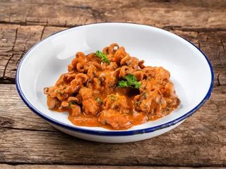 Восьминіг бебі в томатному соусі (200g)