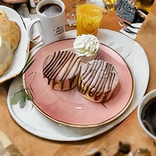 Fluffy pancake panna & 
Nutella