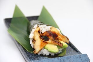 085 Unagi temaki - 1 pezzo