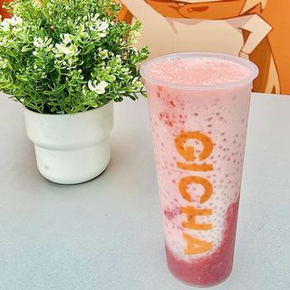 Sagu con Fresa y Leche