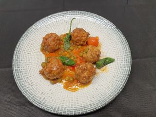 Ración De Albóndigas De Carne