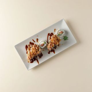 Uramaki  Salmón cebolla fritas (8 Uds.)