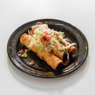 Dorados de Papa con Frijol