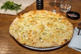 Pizza Quattro Formaggi