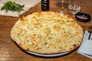 Pizza Quattro Formaggi