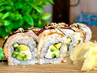 Класична Філадельфія з вугром (270g)