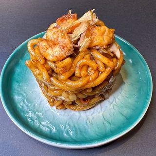 22. YAKI UDON CON GAMBAS