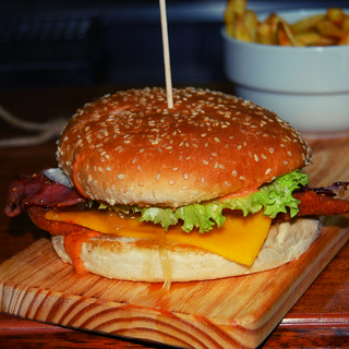 Hambúrguer de Frango Crocante