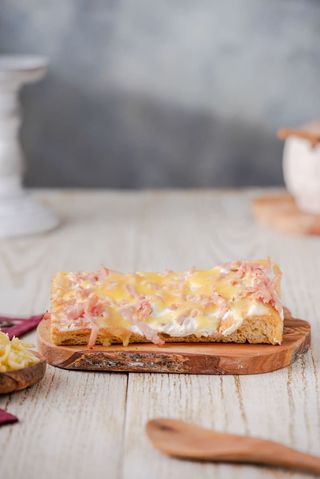  Italijanska pogačica sir šunka 200 gr