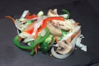 Verduras variadas salteadas