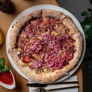 Pizza Maiale Tirato -  z szarpaną wieprzowiną