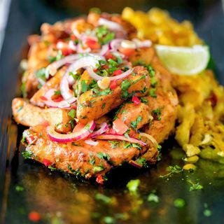 papas fritas con picante Roja y Verde Masala