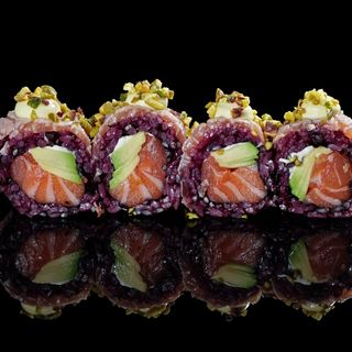 290 Ura black salmon roll