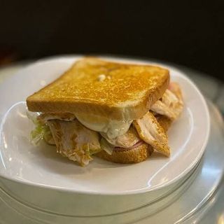 Sandwich de pollo