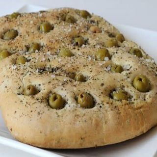 Focaccia Y Aceitunas