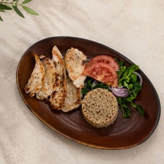Pollo al grill con quinoa
