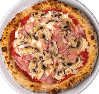 Prosciutto e funghi