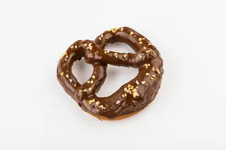 Brezel dessert al cioccolato fondente