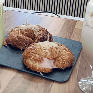 Croissant Gratinado J.D