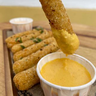 Palitos De Mozzarella (8 Uds.)