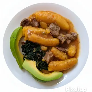 Matooke with beef katogo