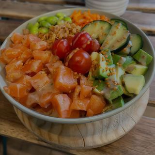 Quinoa Poke (Grande)