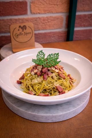 Tagliolini cu sos pesto