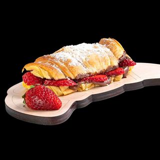 Croissant Nutella com Morangos