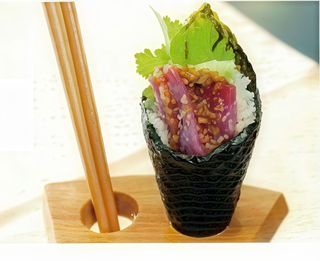 Hand roll atún picante